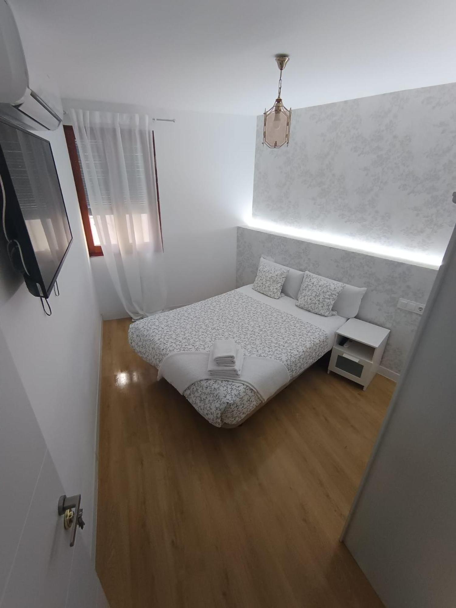 Hostal New Dream Madrid — Photos 2